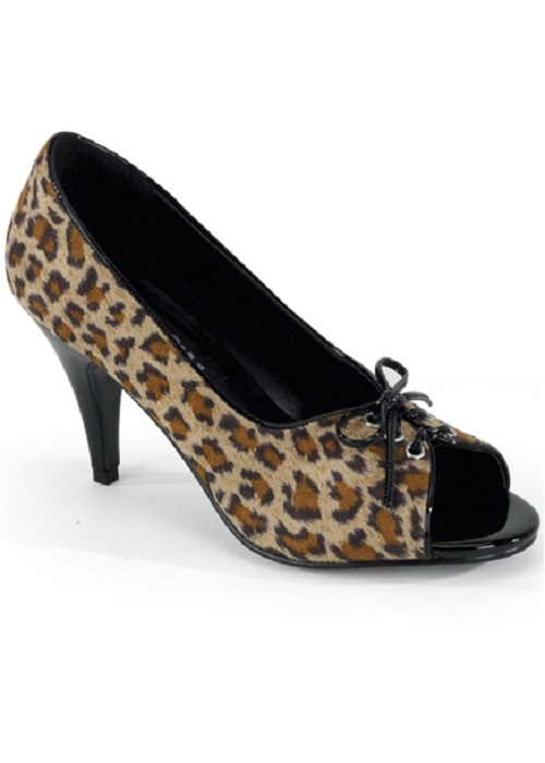 Leopard pumps